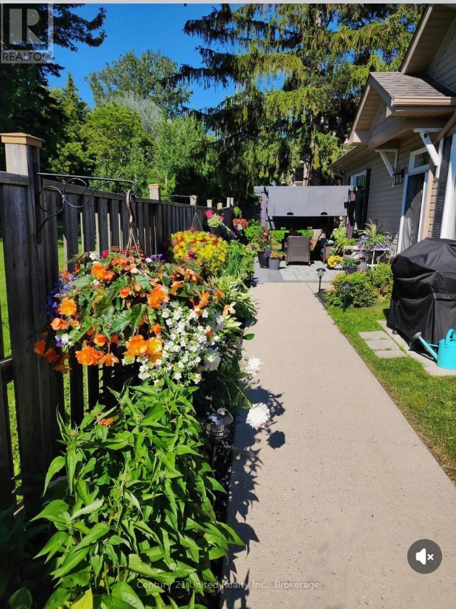 #4 774 ONTARIO STREET - 4