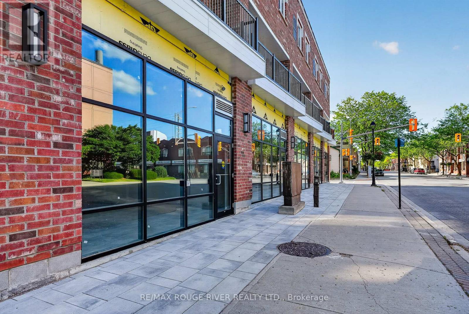108, 208, 308 - 185 DIVISION STREET - 10