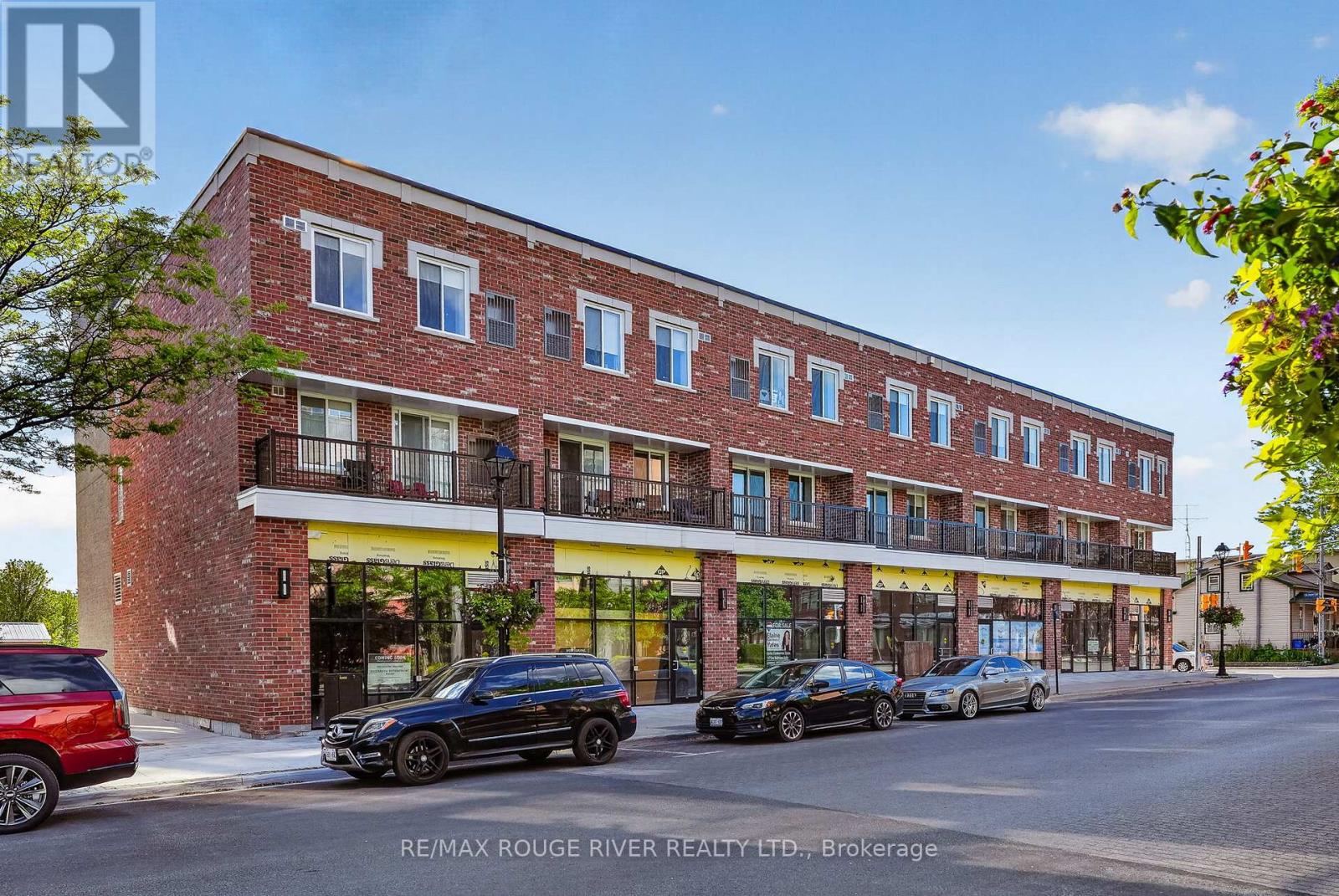 108, 208, 308 - 185 DIVISION STREET - 4