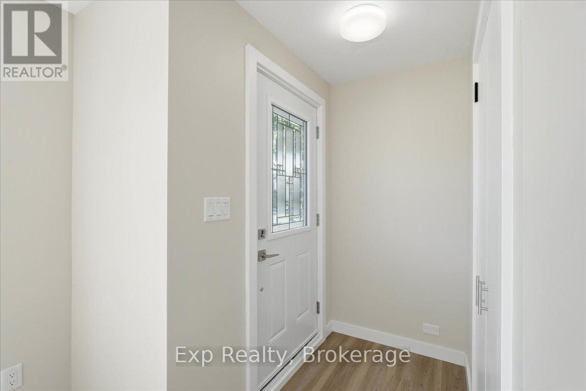 110 HASTINGS DRIVE - 4