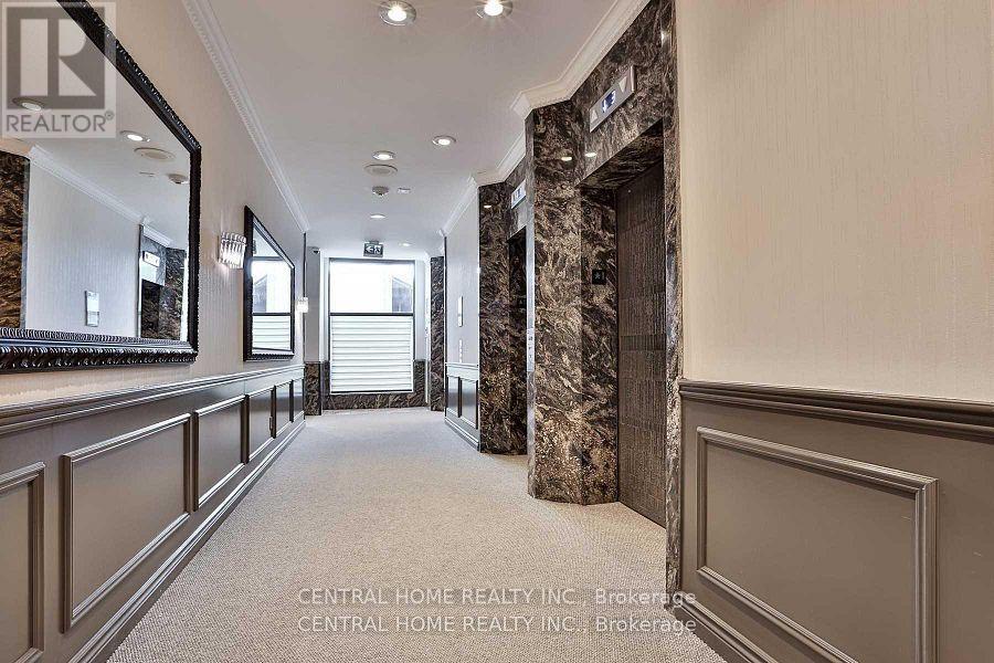 #502 7825 BAYVIEW AVENUE - 21