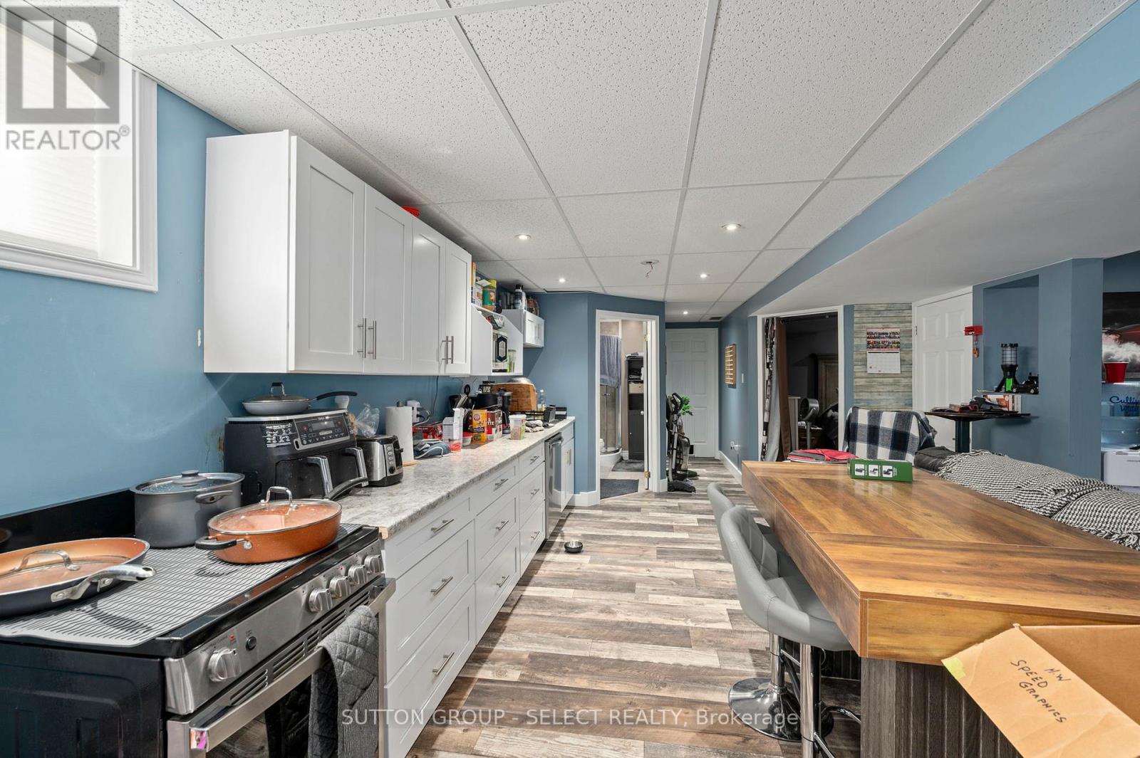 51 GREENWAY BOULEVARD - 23