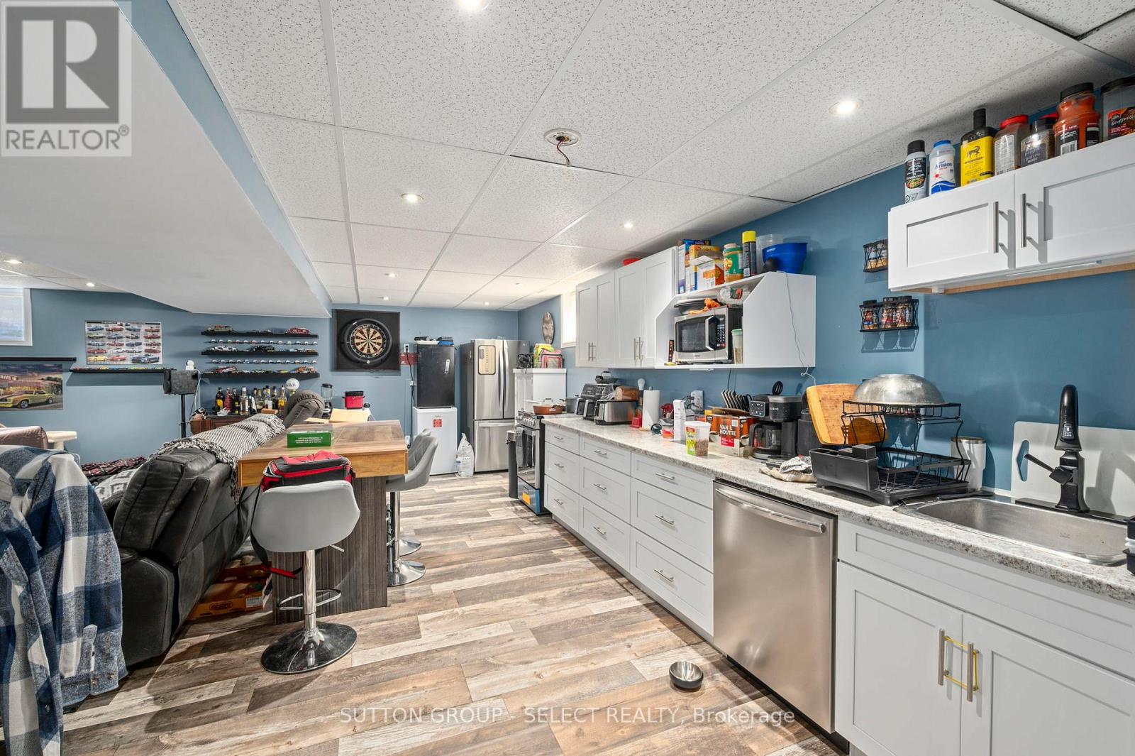 51 GREENWAY BOULEVARD - 21