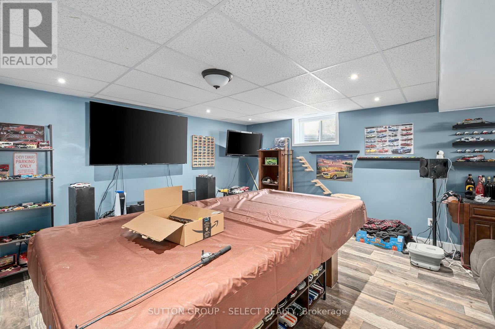 51 GREENWAY BOULEVARD - 22