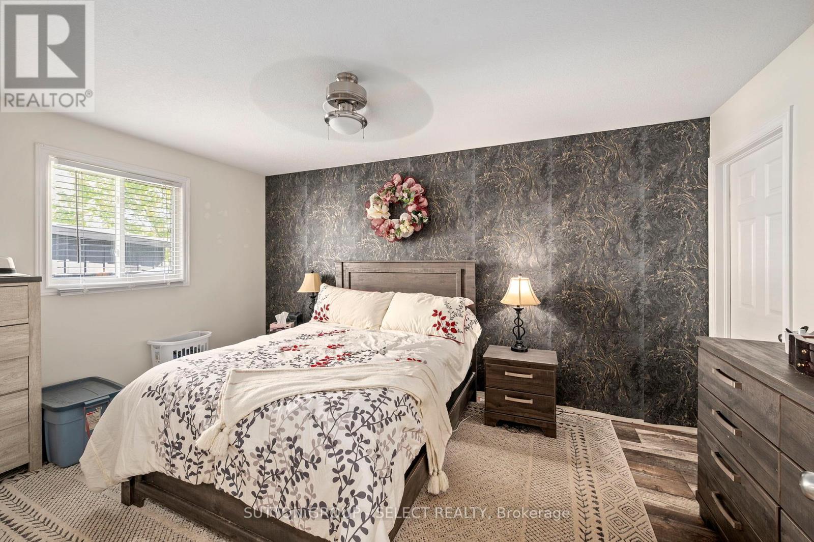 51 GREENWAY BOULEVARD - 14
