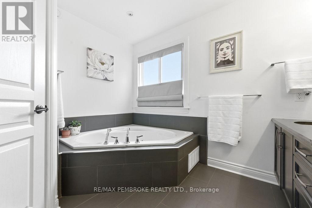 19 NICK STREET - 16