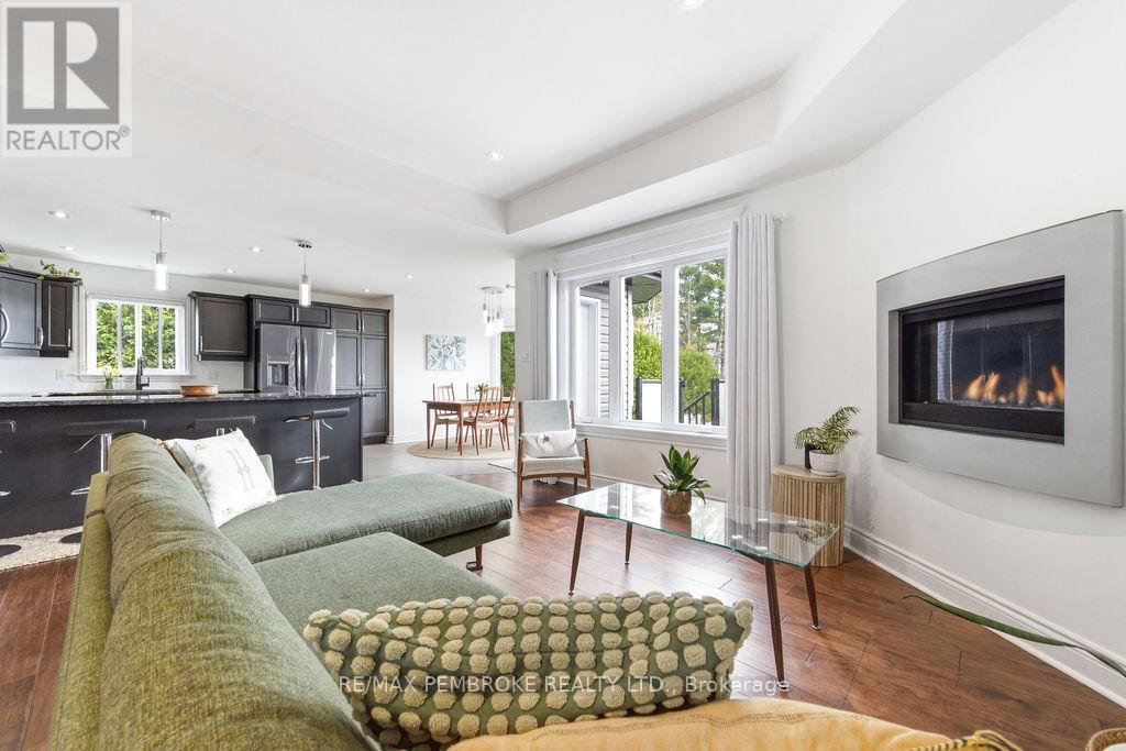 19 NICK STREET - 6