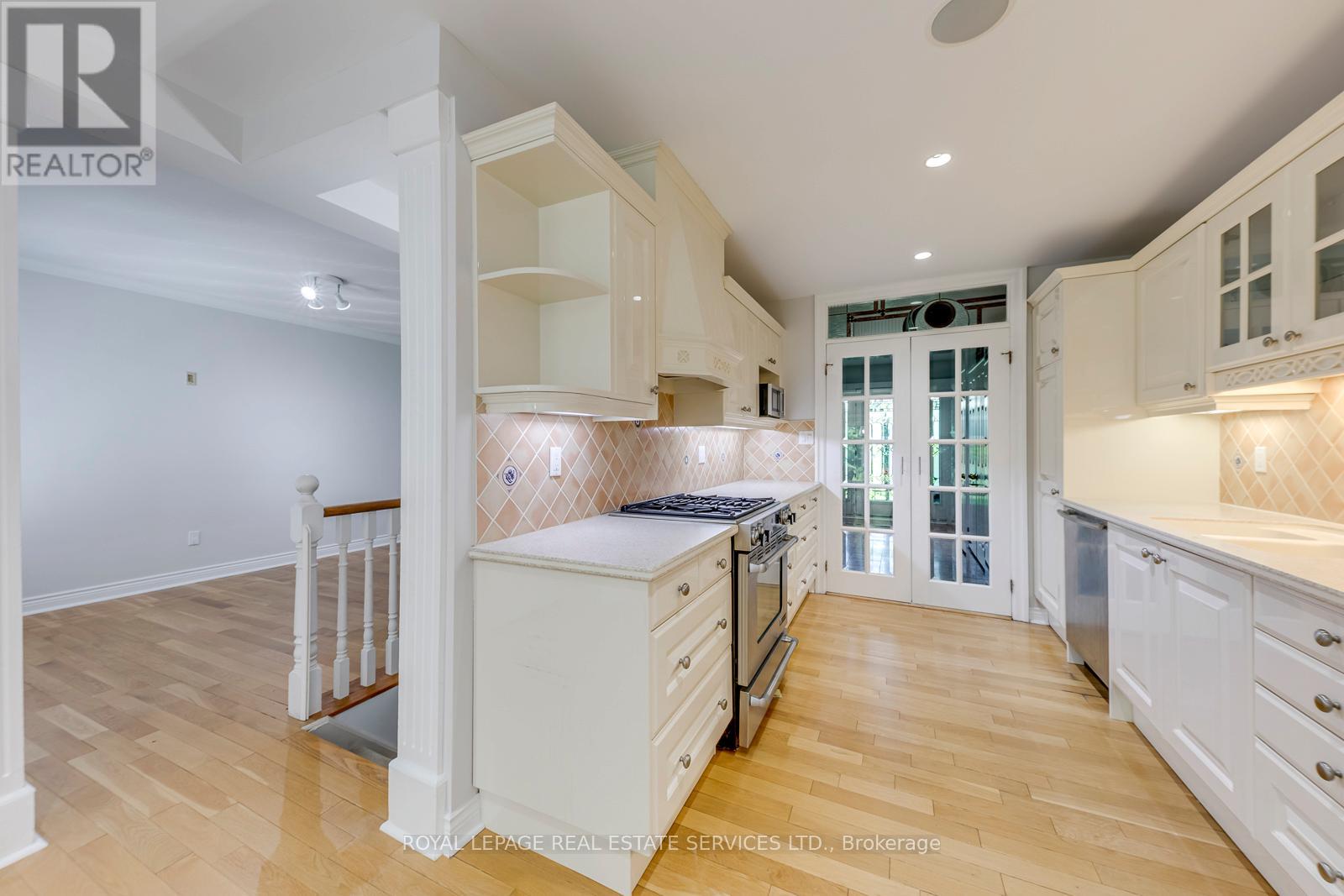 1602 LINCOLNSHIRE BOULEVARD - 14