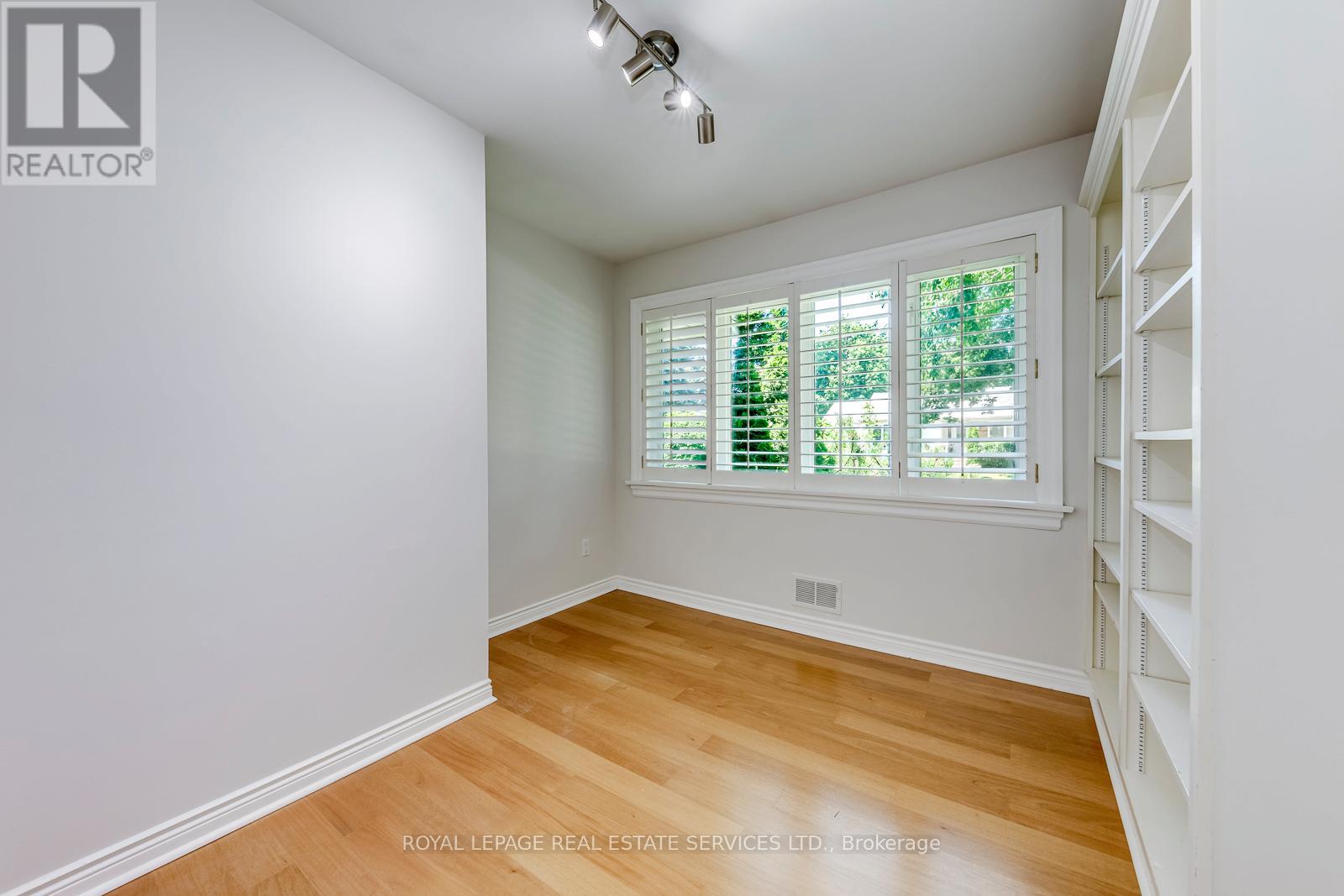 1602 LINCOLNSHIRE BOULEVARD - 17