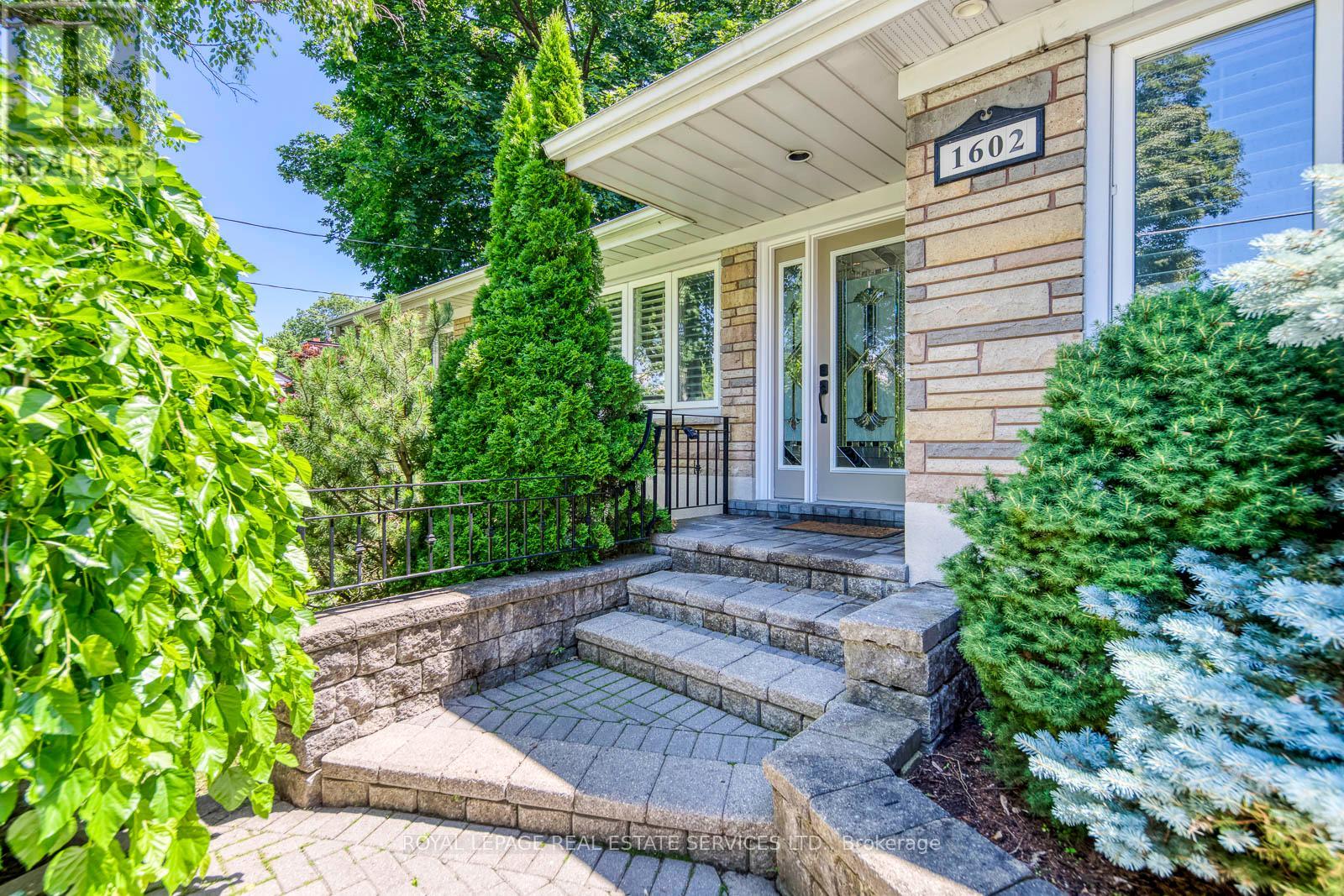 1602 LINCOLNSHIRE BOULEVARD - 3
