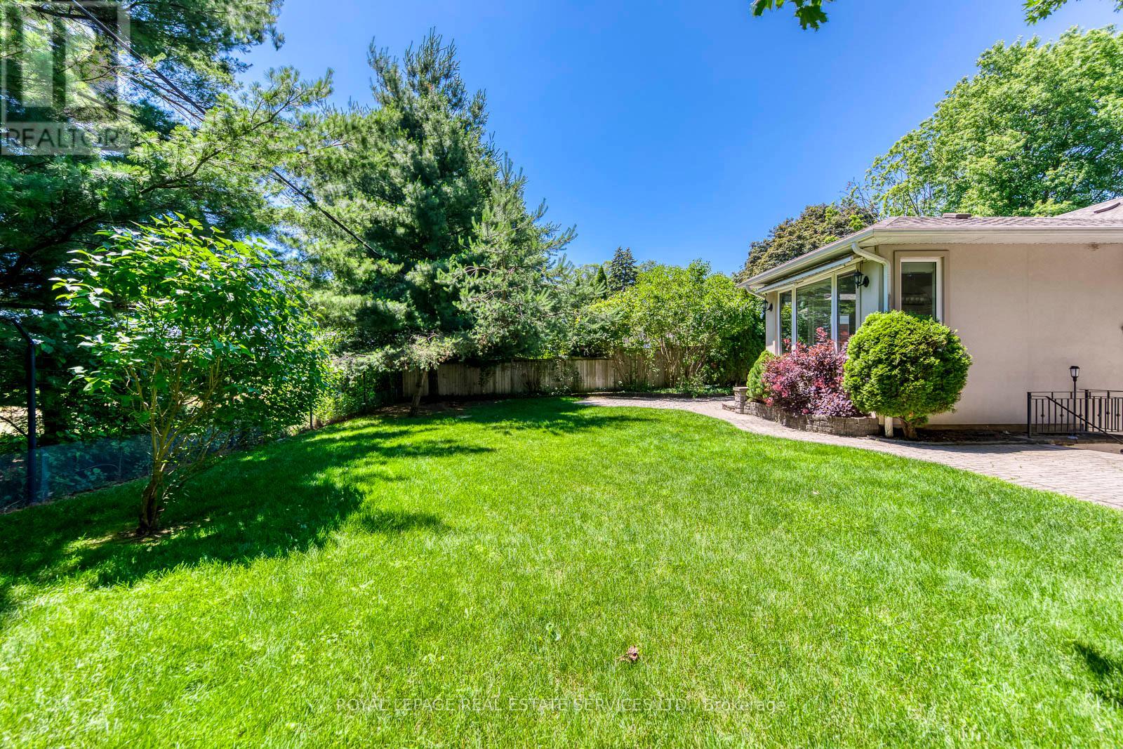 1602 LINCOLNSHIRE BOULEVARD - 35