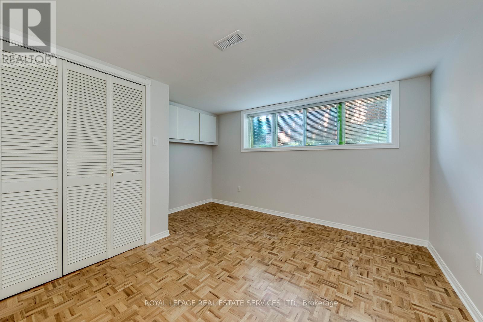 1602 LINCOLNSHIRE BOULEVARD - 28