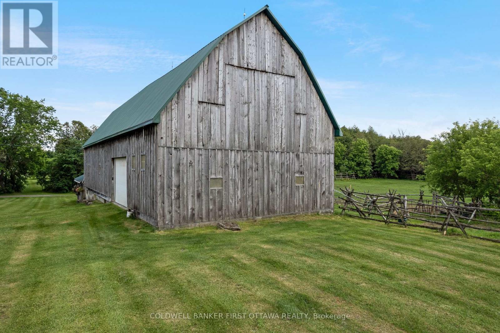 3 Bed, 2 Bath Agriculture for Sale in Ottawa – 2382- 2338 GREYS CREEKS ROAD, Ottawa – MLS# X13120658 - Image 28