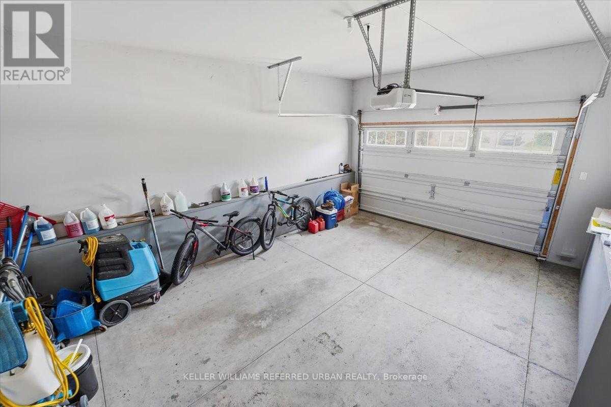 3805 RYAN AVENUE - 35