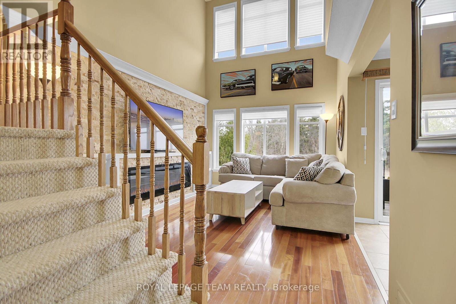 2136 BERGAMOT CIRCLE - 11