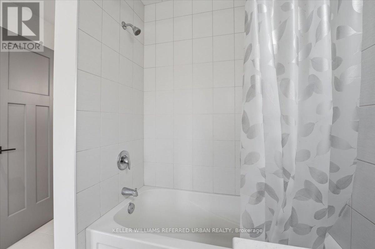3805 RYAN AVENUE - 34