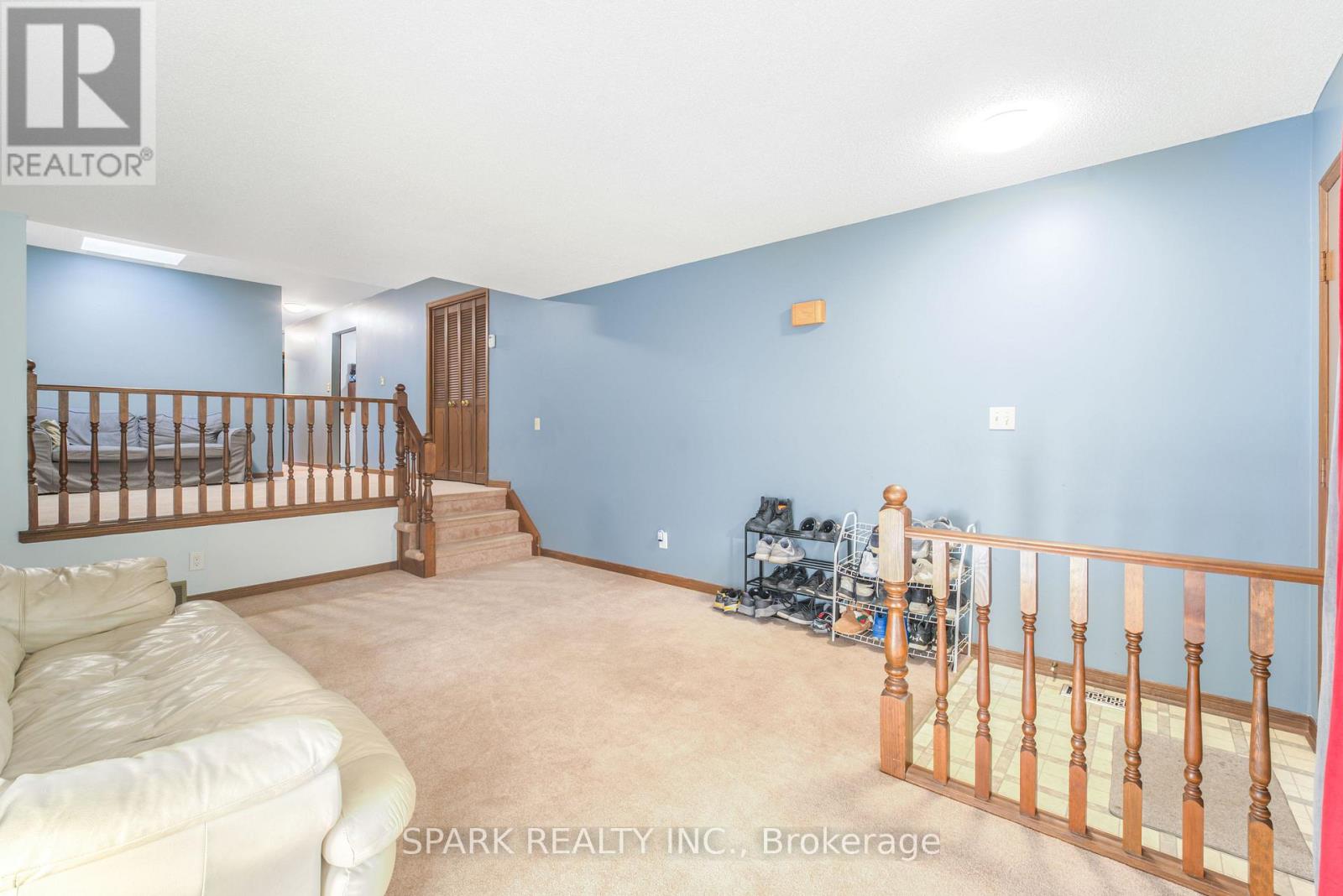 28 LAMPMAN CRESCENT - 5