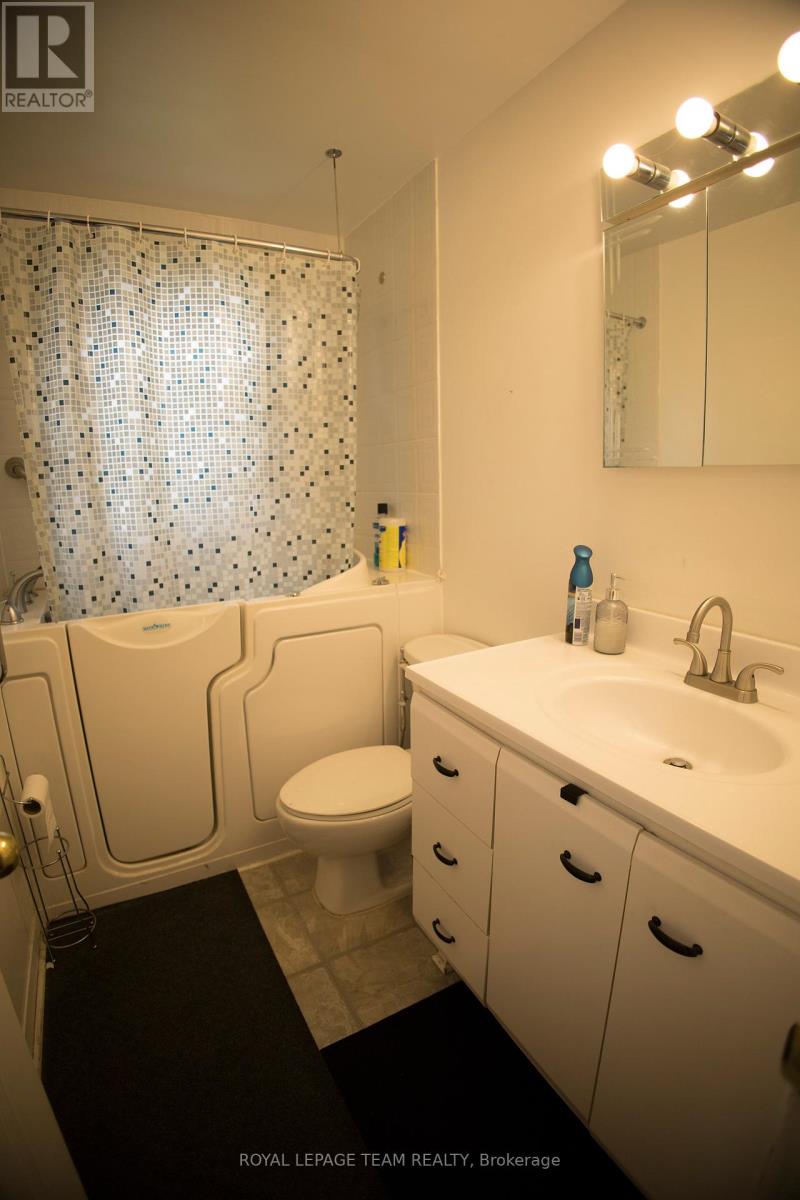 1339 KILBORN AVENUE - 21
