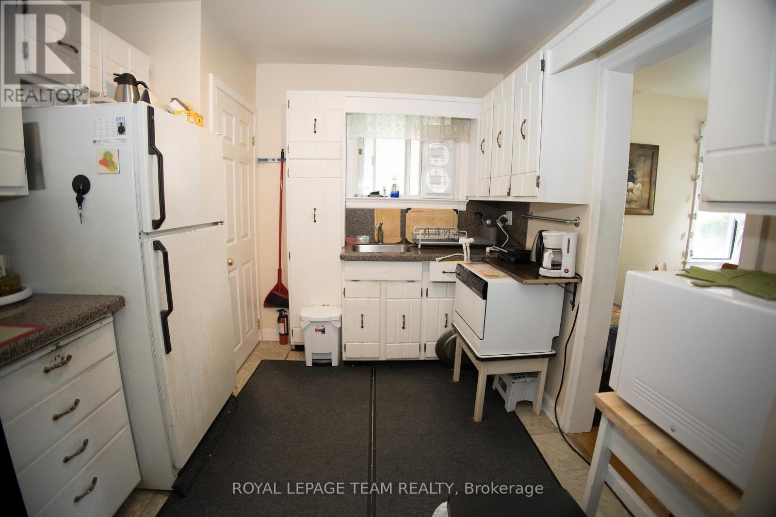 1339 KILBORN AVENUE - 16