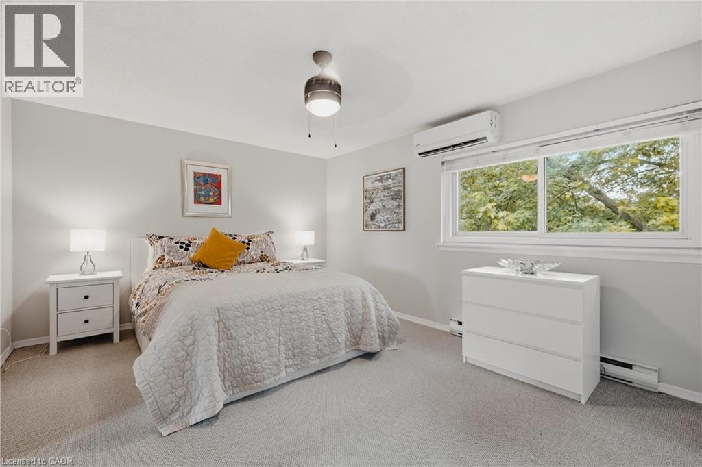 #4 2 WORTON Avenue - 19