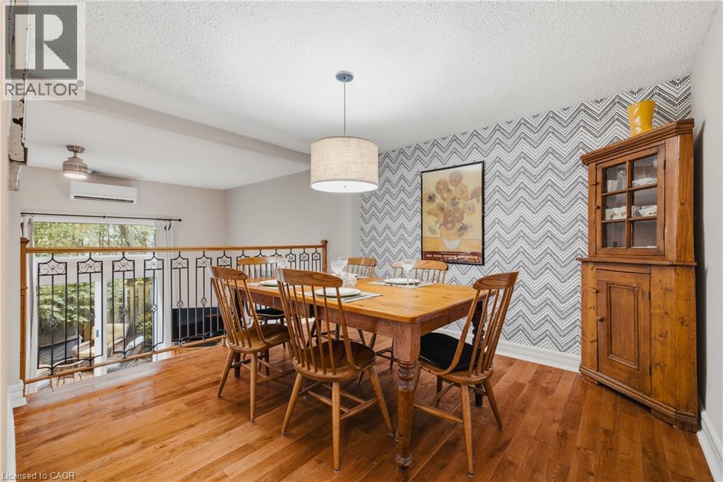 #4 2 WORTON Avenue - 11