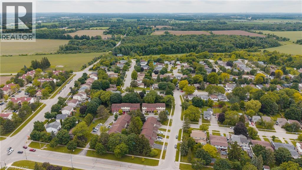 #4 2 WORTON Avenue - 31