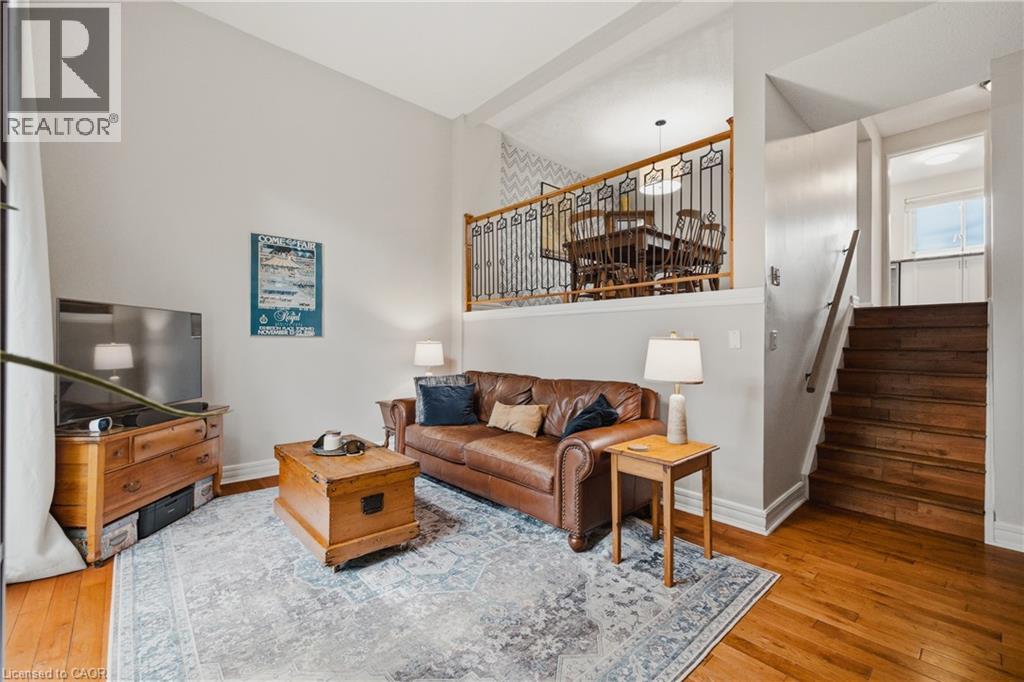 #4 2 WORTON Avenue - 6
