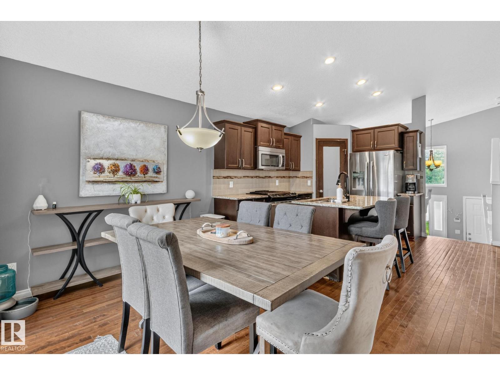 5204 159 AV NW — photo 13