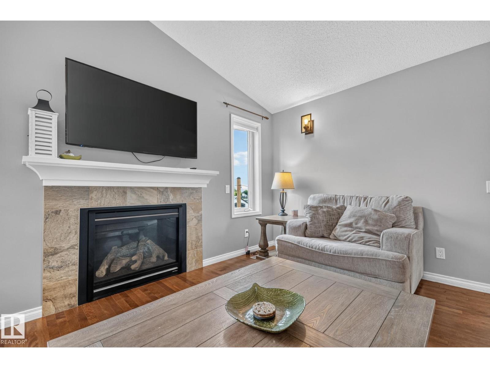 5204 159 AV NW — photo 7
