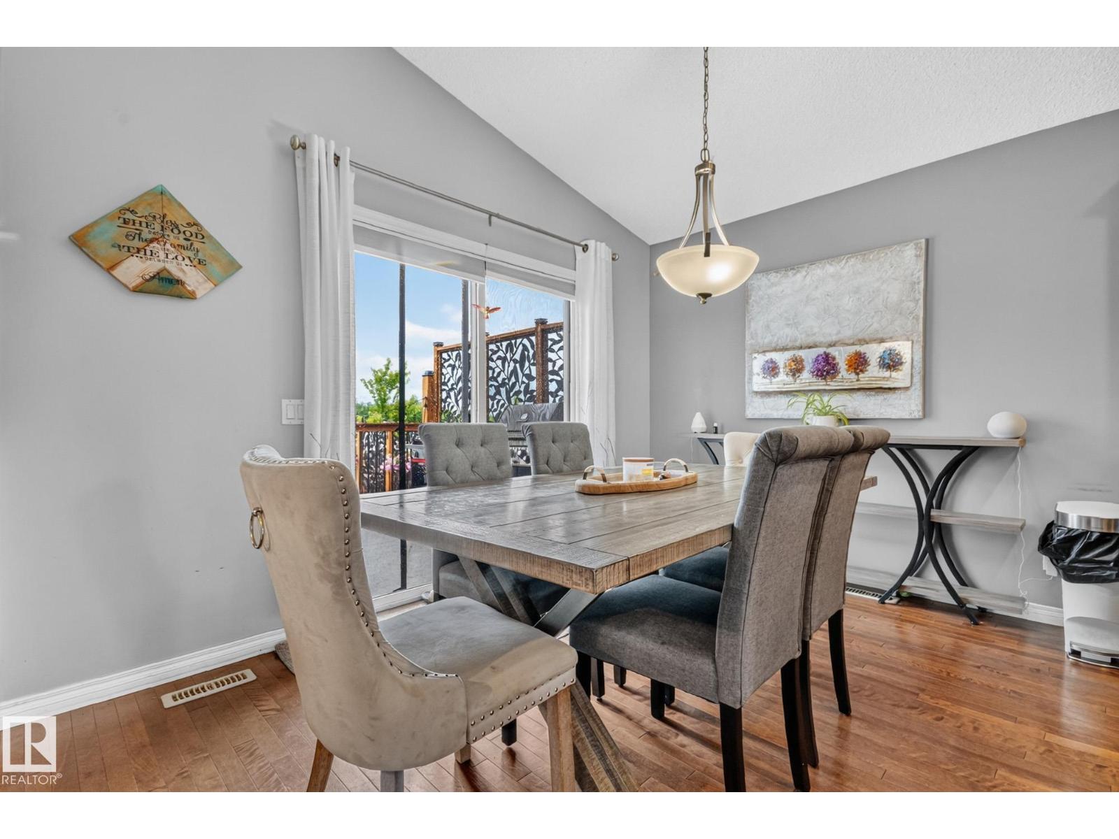 5204 159 AV NW — photo 14