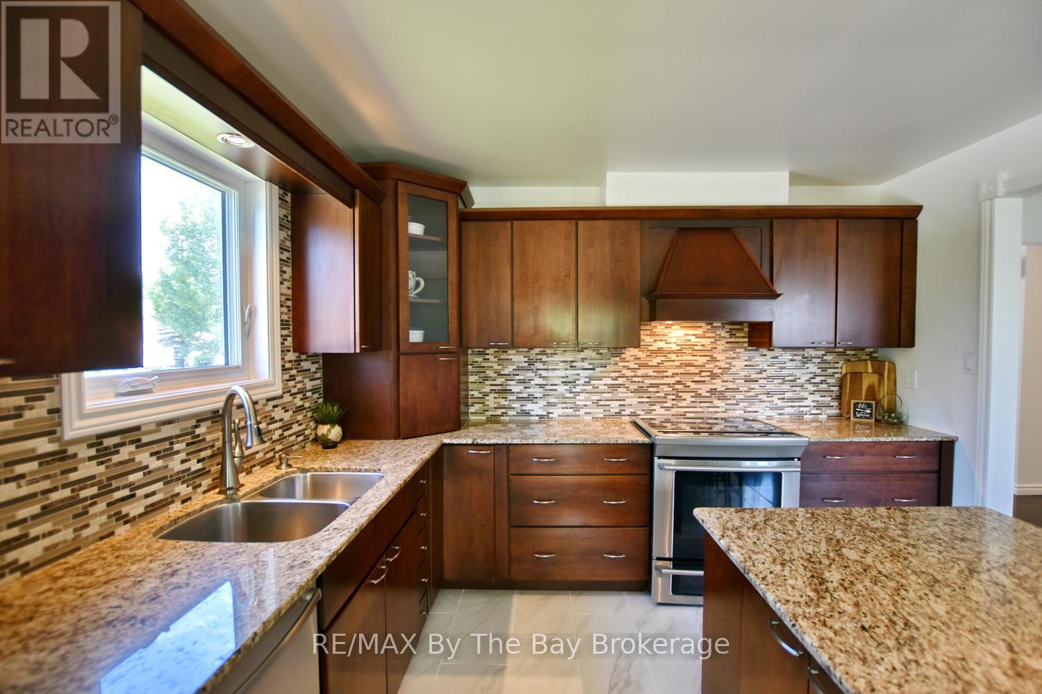 2 BIRCHMOUNT CIRCLE - 4