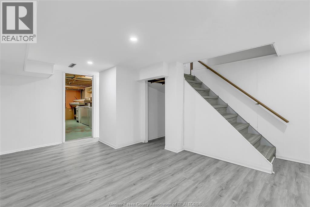 3425 RANKIN - 21