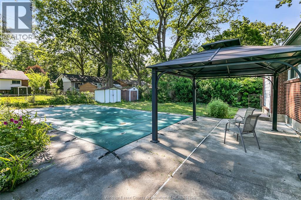 3425 RANKIN - 32