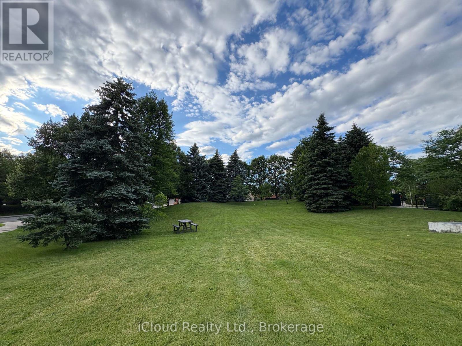 #710 91 TOWNSGATE DRIVE - 20