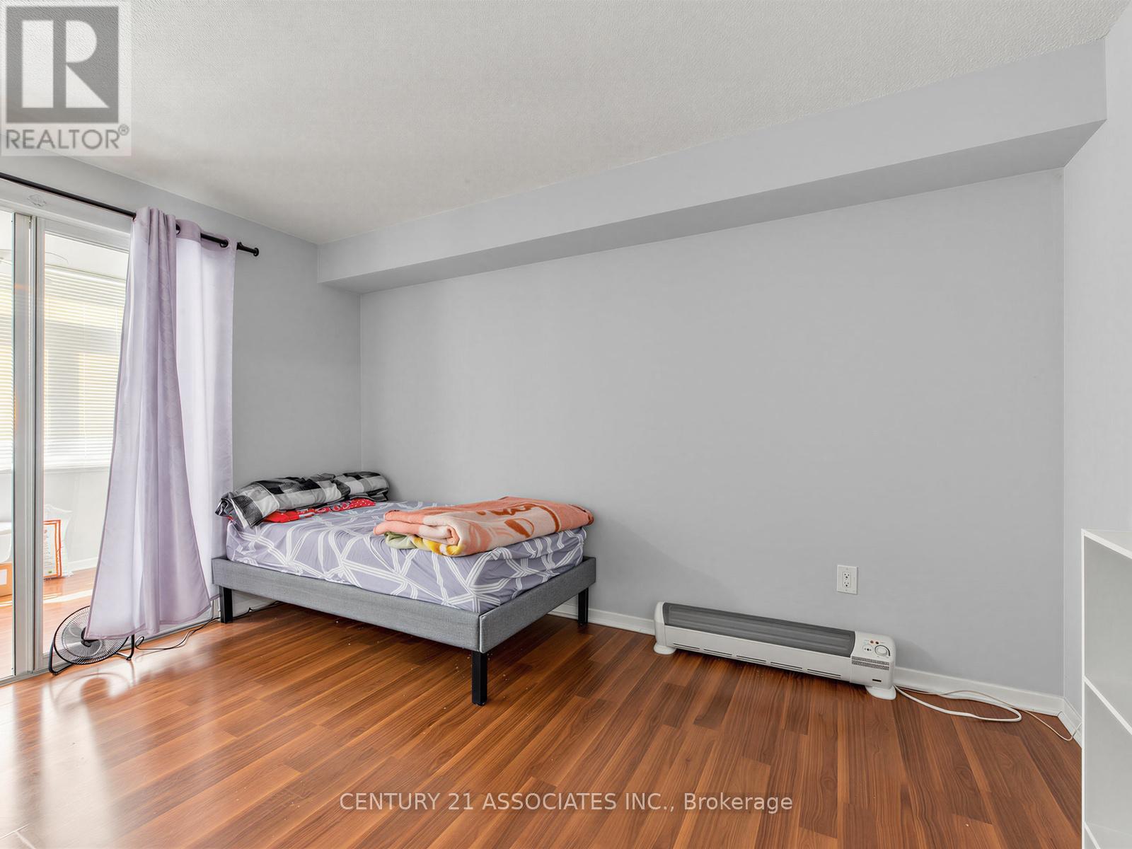 #204 300 WEBB DRIVE - 20