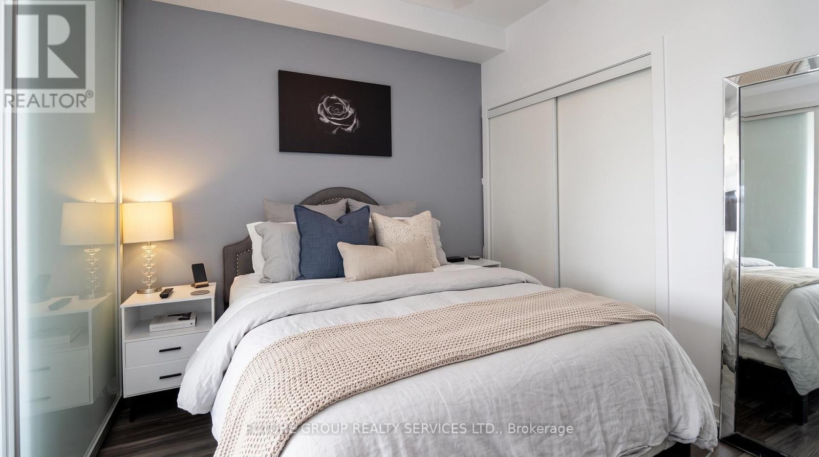 #612 460 DUNDAS STREET E - 8