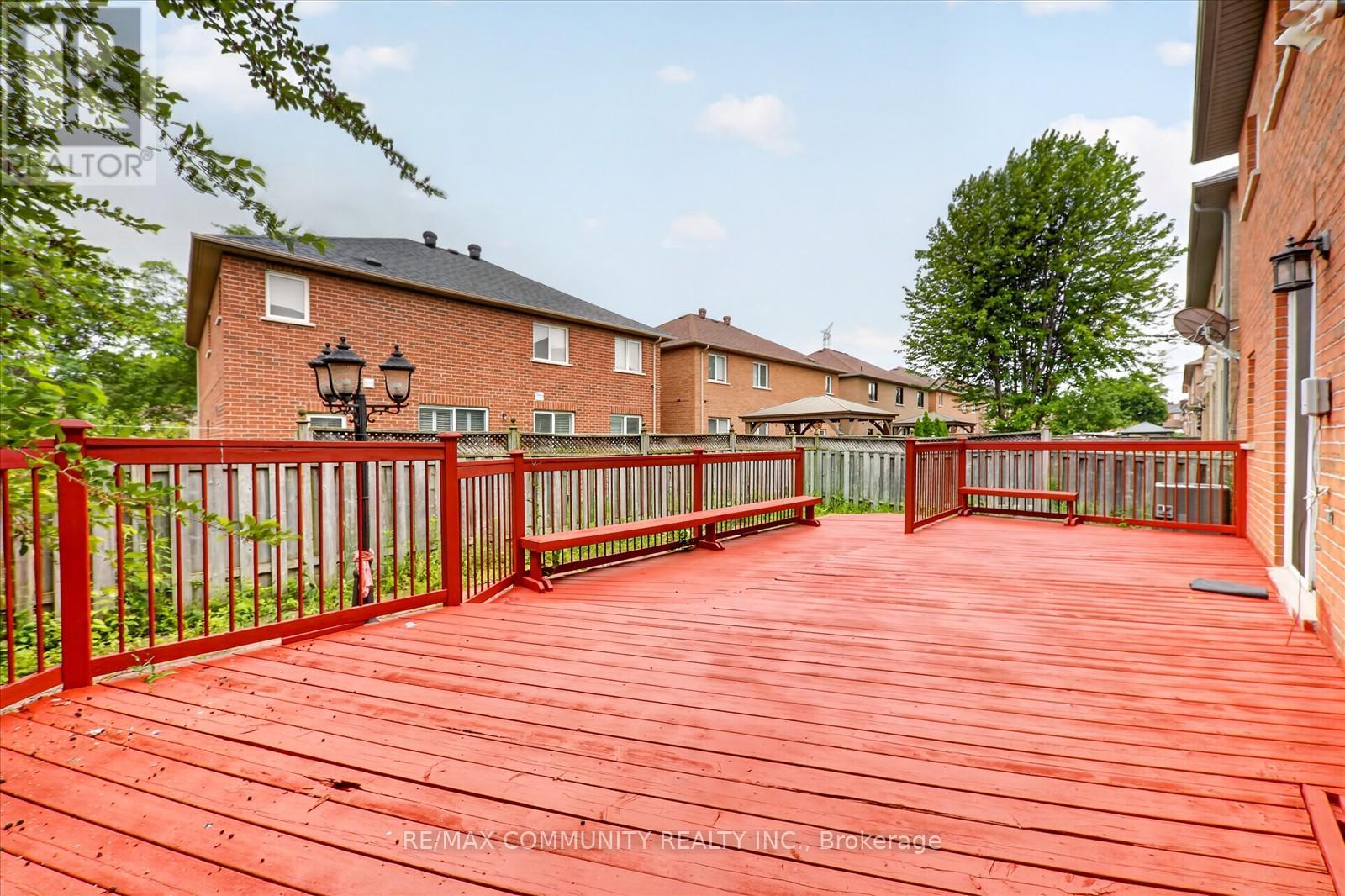 29 RIVER FOREST STREET W - 22