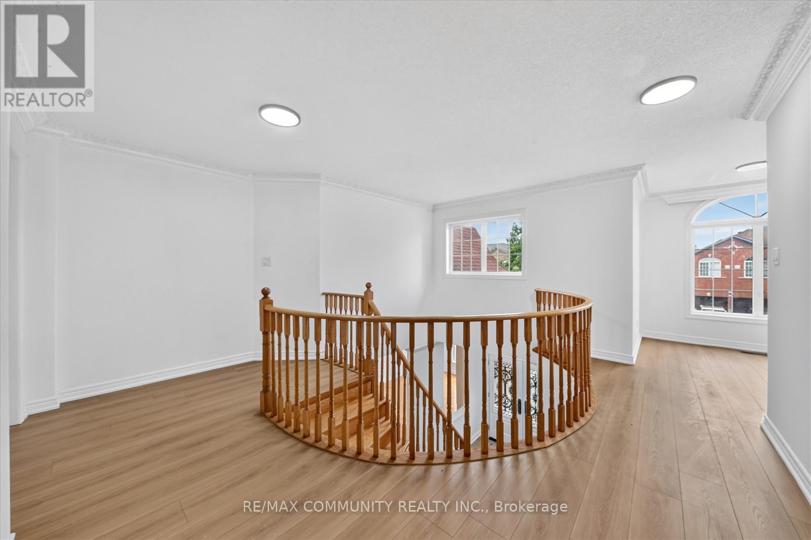 29 RIVER FOREST STREET W - 26