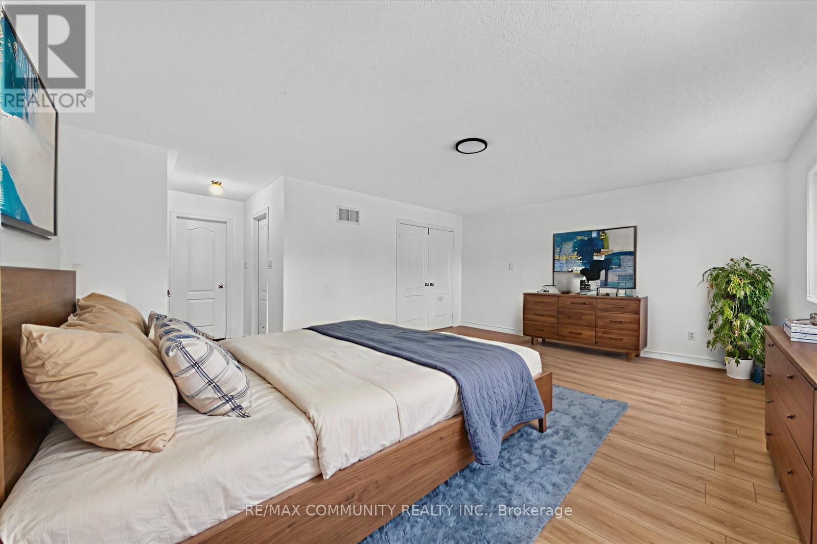 29 RIVER FOREST STREET W - 39