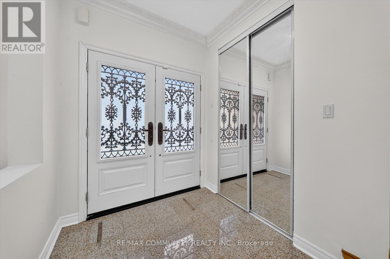 29 RIVER FOREST STREET W - 7