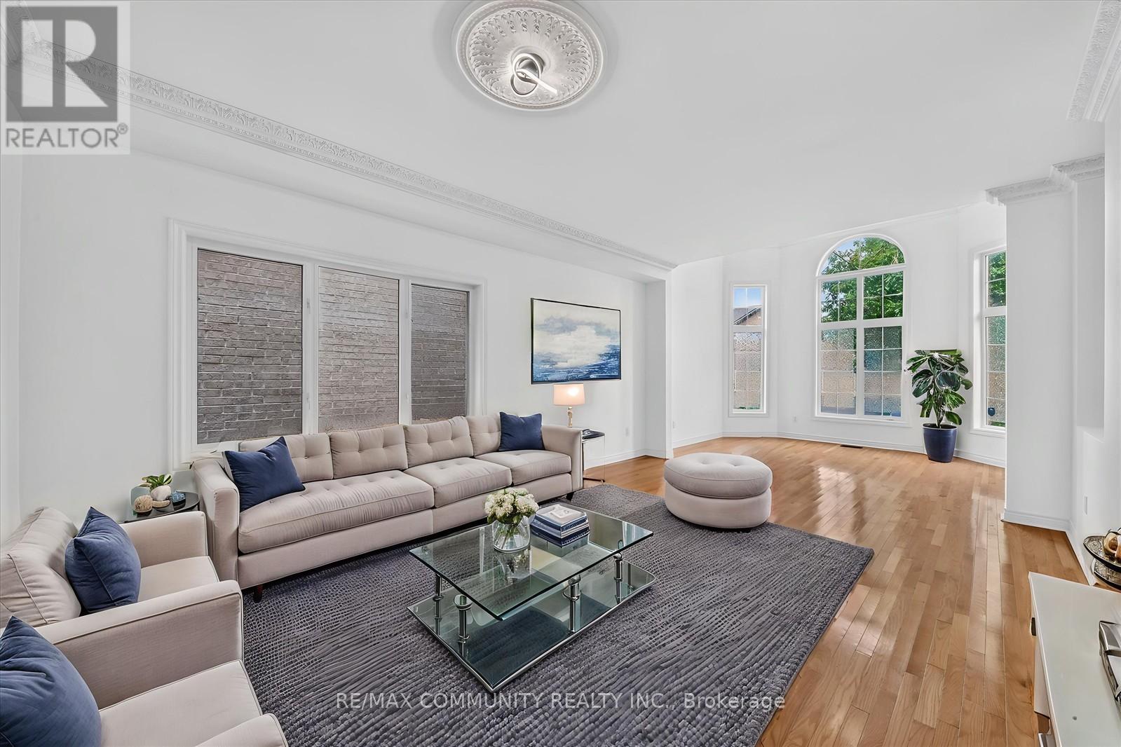 29 RIVER FOREST STREET W - 9