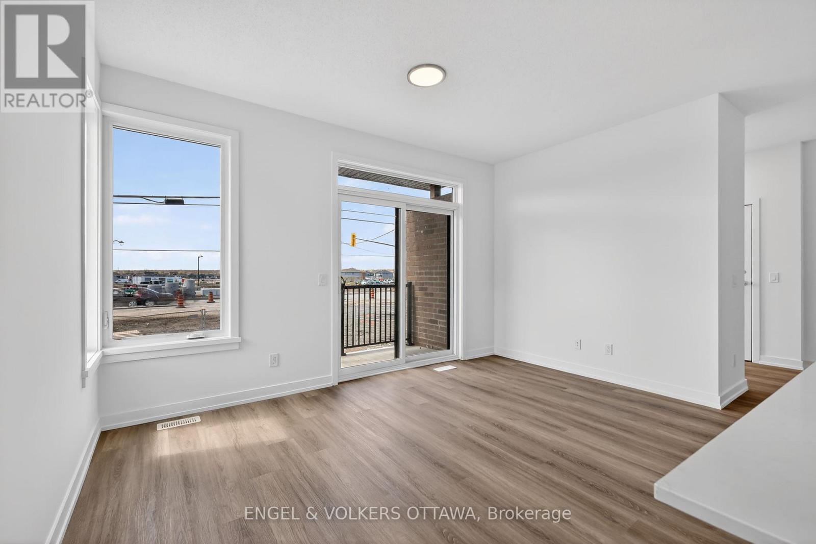 2 Bed, 3 Bath House for Rent in Ottawa – 100 STARDUST PRIVATE, Ottawa – MLS# X13498656 - Image 12