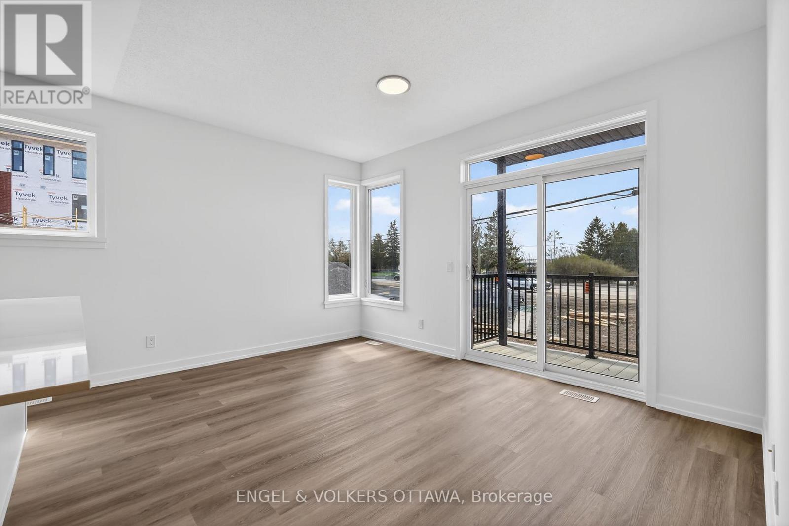 2 Bed, 3 Bath House for Rent in Ottawa – 100 STARDUST PRIVATE, Ottawa – MLS# X13498656 - Image 14