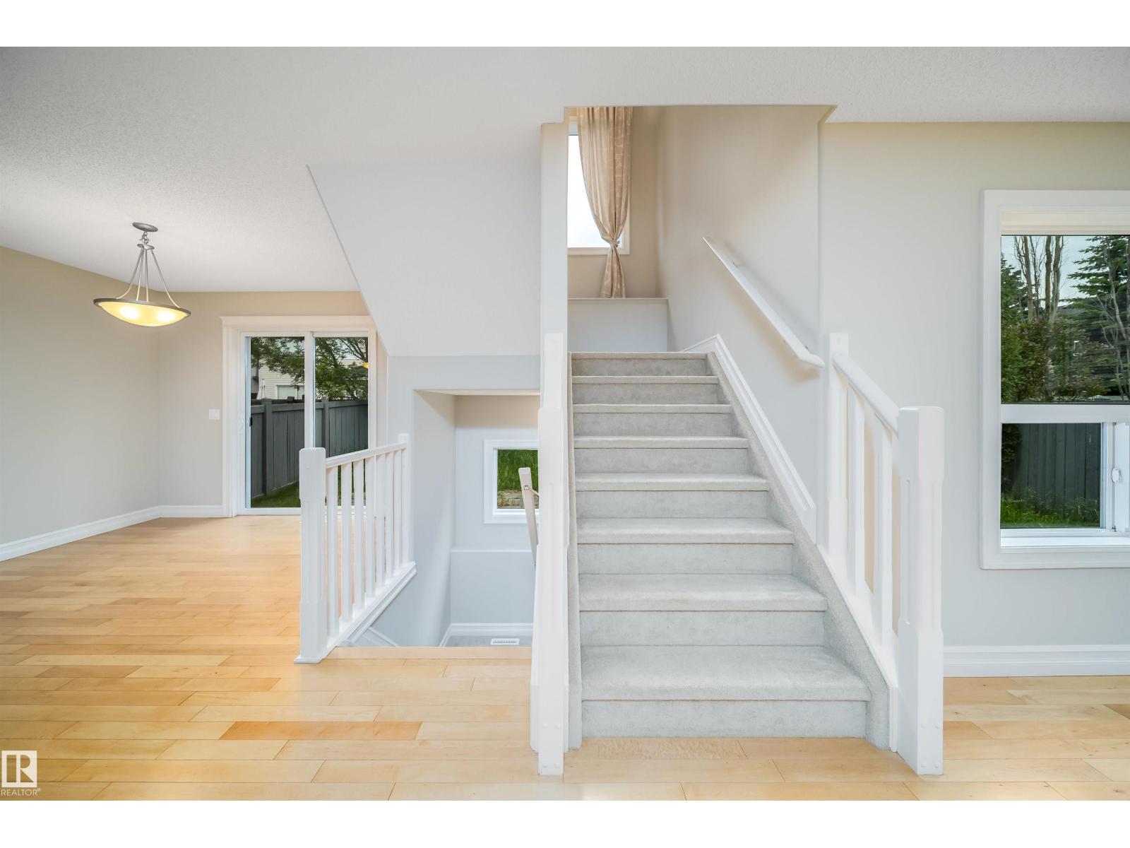 11312 13 AVE SW SW - 16