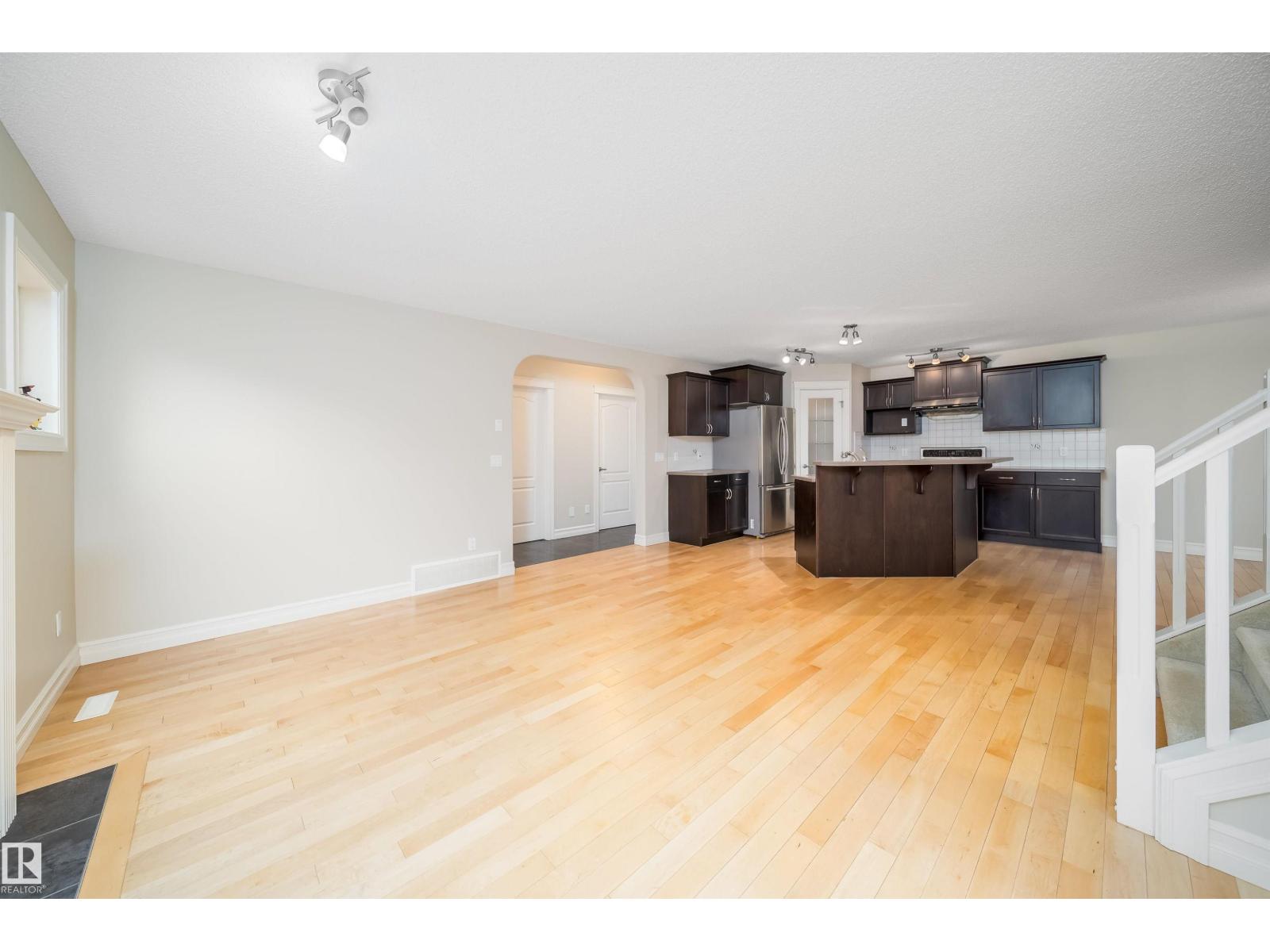11312 13 AVE SW SW - 15