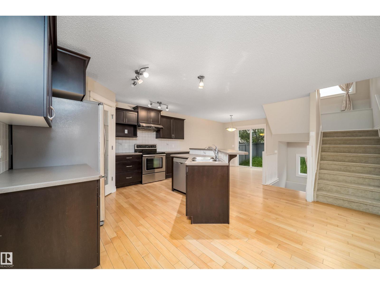 11312 13 AVE SW SW - 5