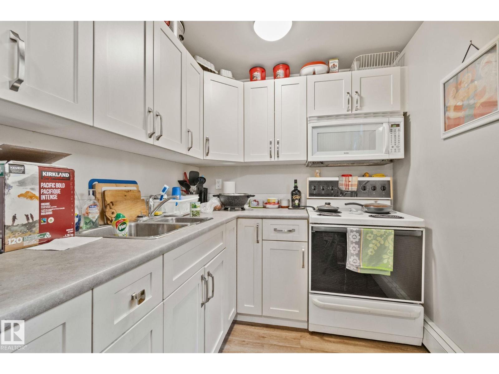 4624 48 AV NW — photo 19