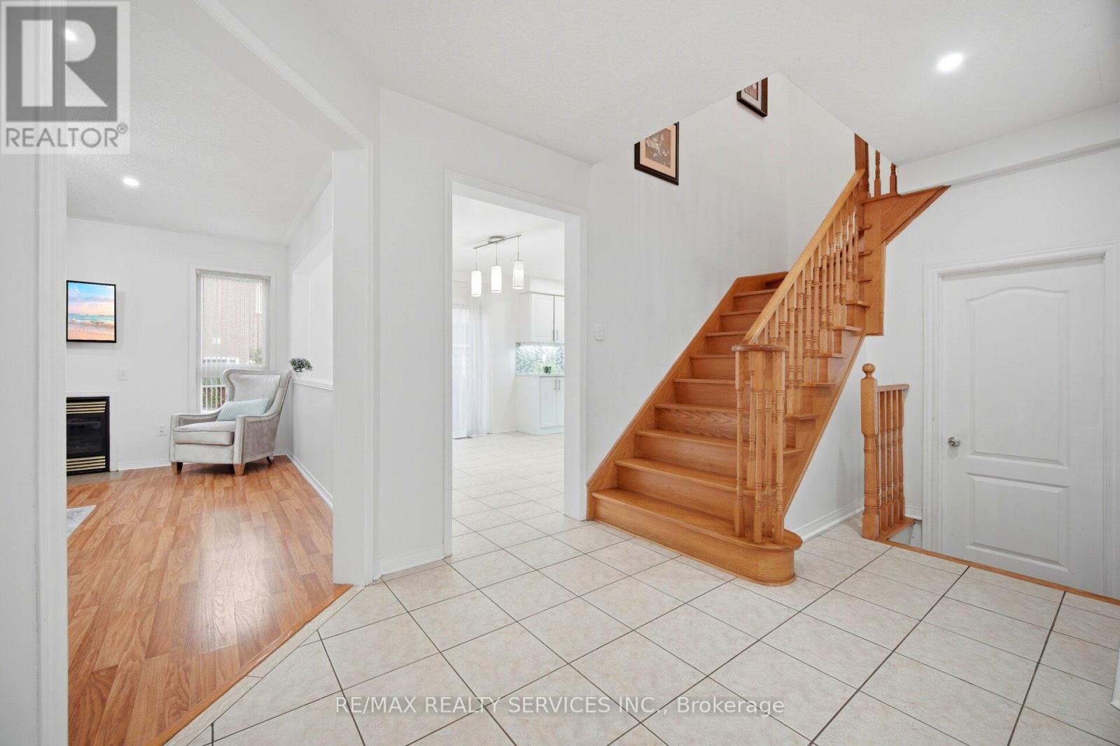 106 WILLIAMSON DRIVE - 24