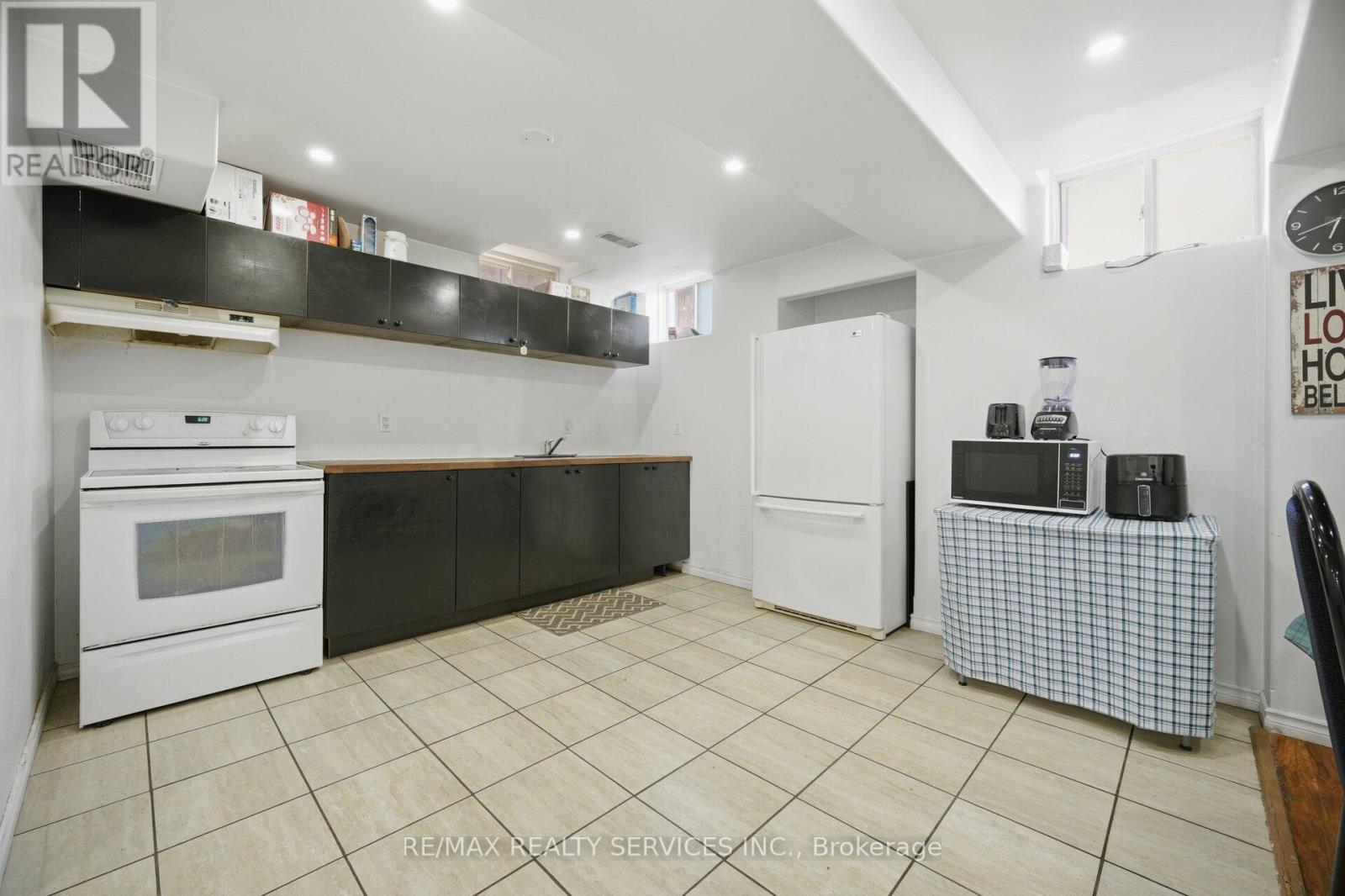 106 WILLIAMSON DRIVE - 39