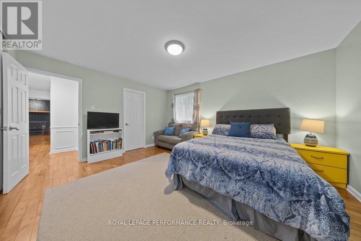 5 Bed, 3 Bath House for Rent in Ottawa – 1250 ROYAL MAPLE DRIVE, Ottawa – MLS# X13498698 - Image 14